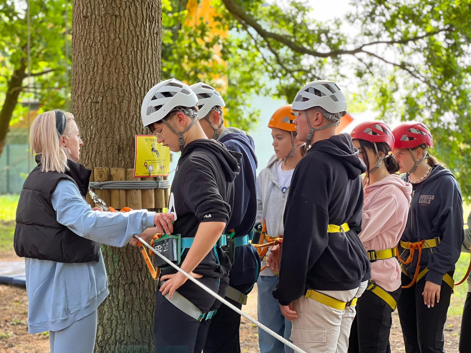 Mi�dzywodzie: 16 przyg�d nad morzem