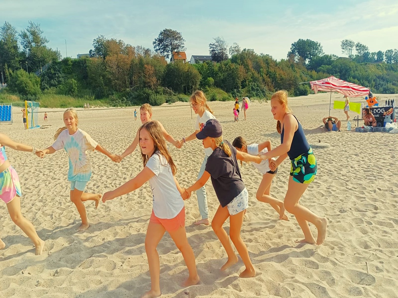 Mi�dzywodzie: 16 przyg�d nad morzem