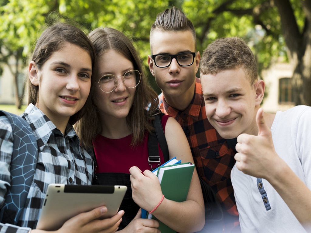 Mi�dzywodzie: J�zyk angielski