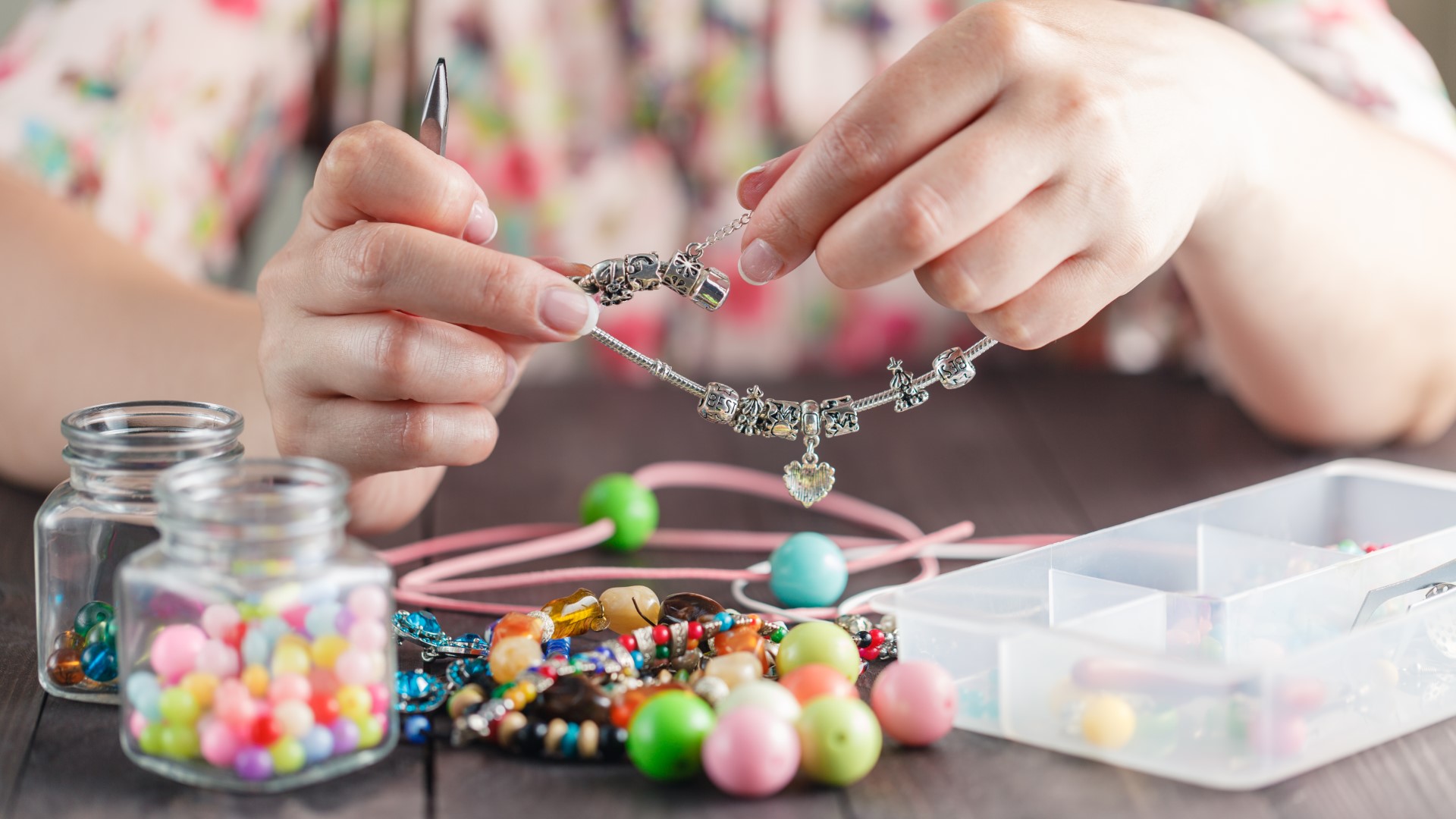 Ustro� - kreatywno - plastyczne 