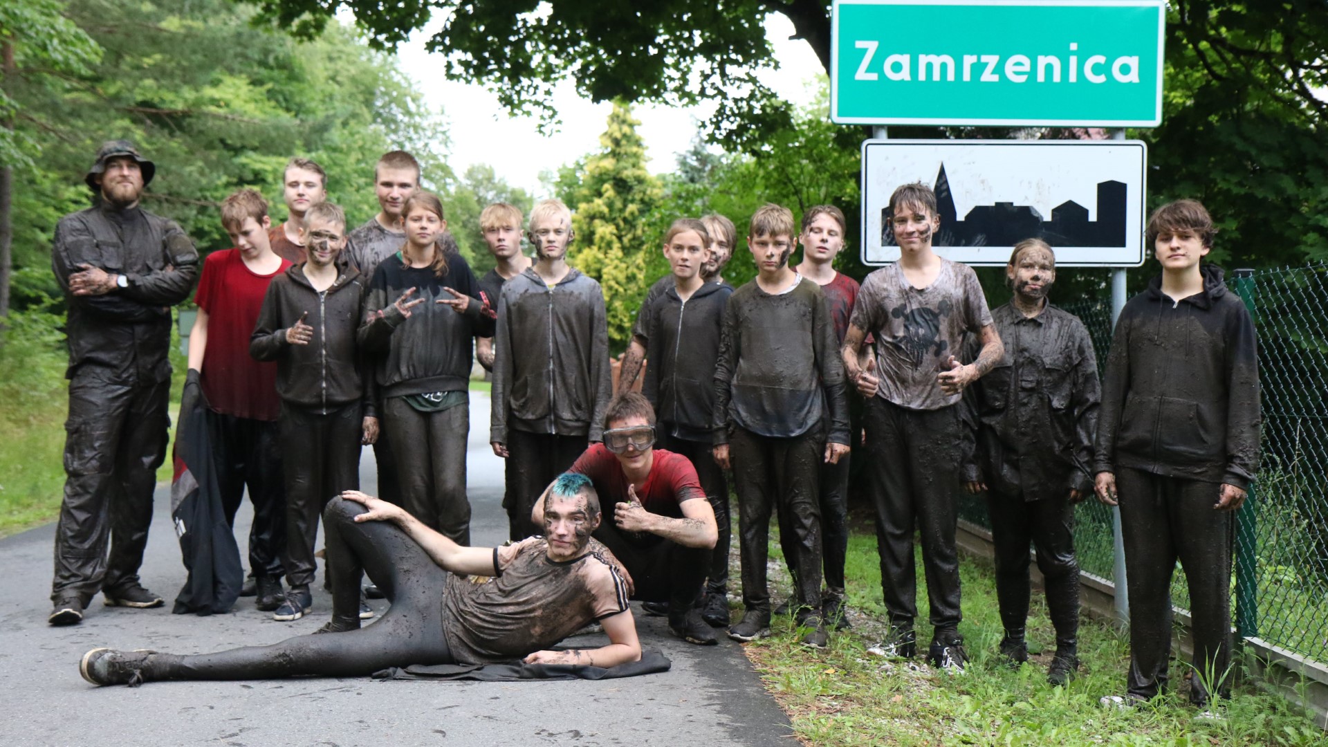 Zamrzenica - Forest Battle - ob�z paintballowy