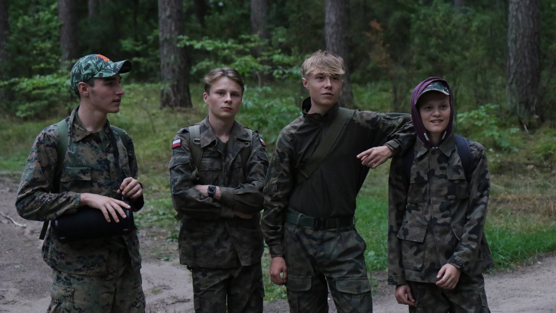 Zamrzenica - Forest Battle - ob�z paintballowy