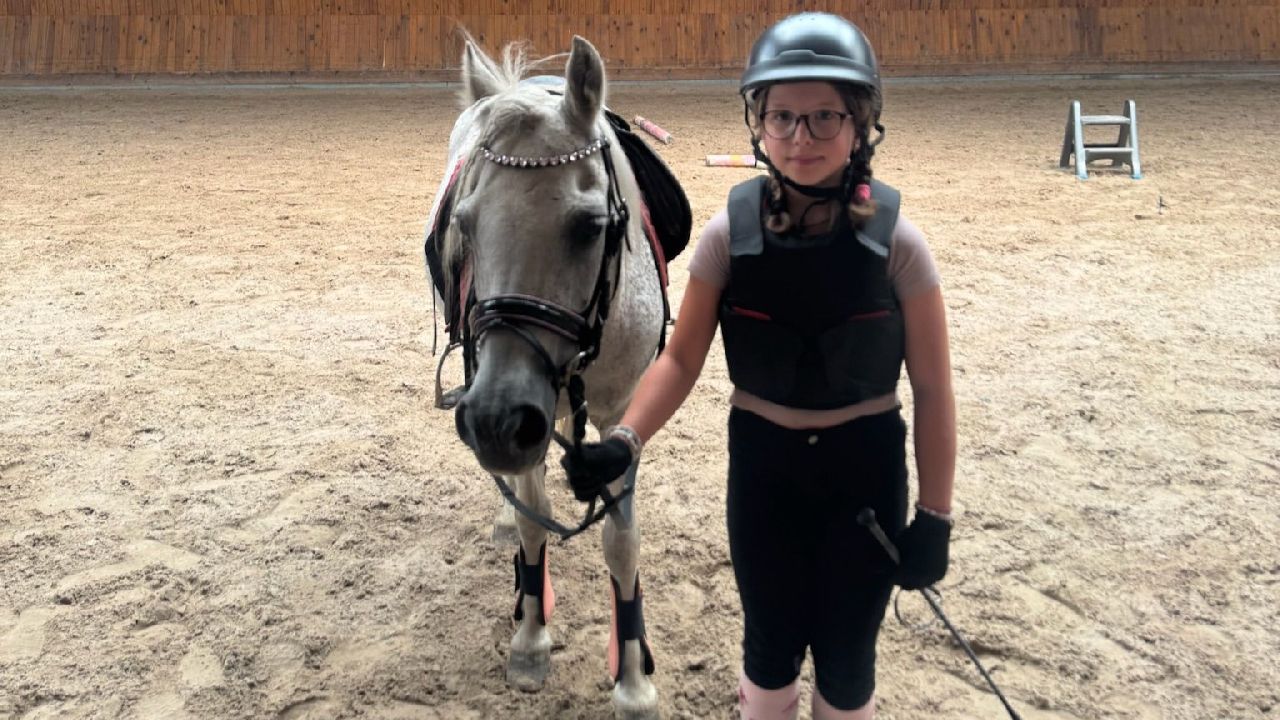 Zakrz�w - ob�z hobby horse z jazd� konn�