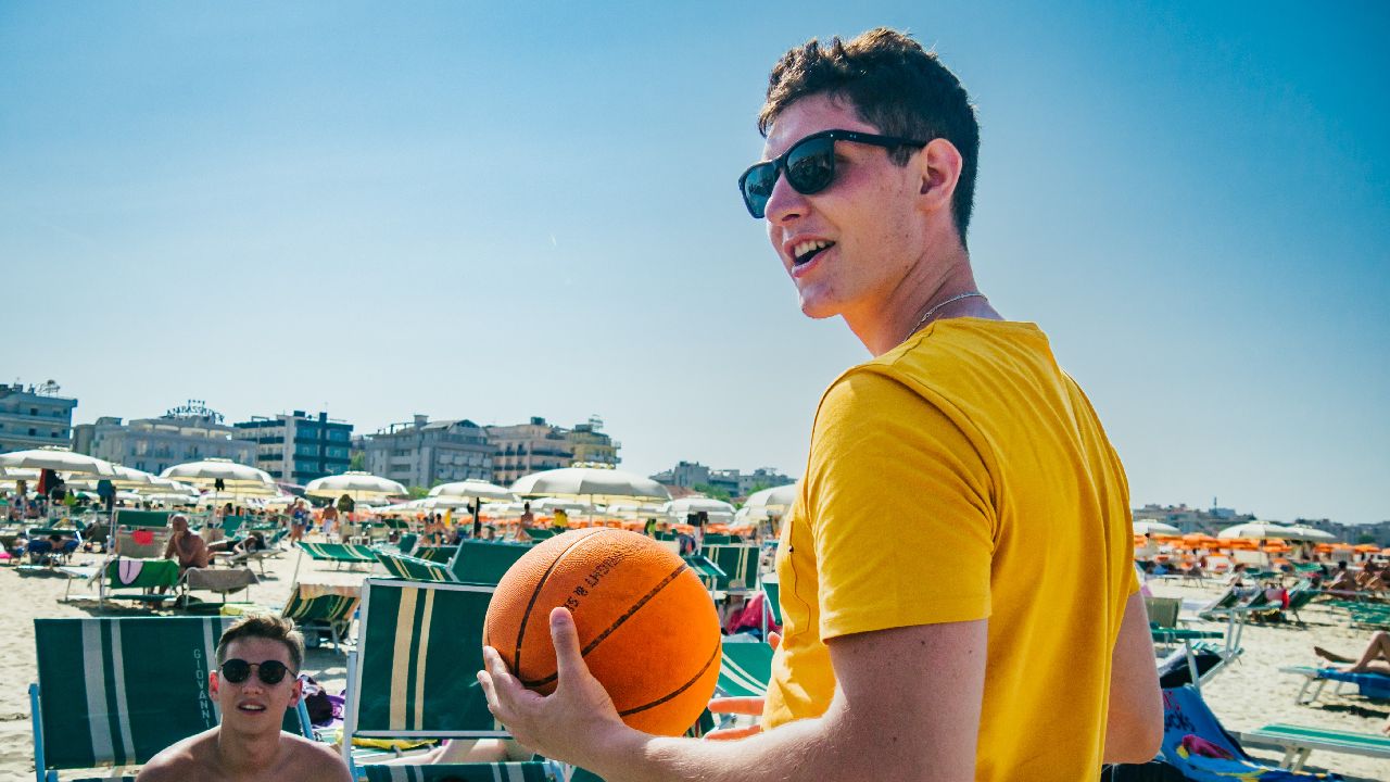 W�ochy - Rimini - hotel Karin - ob�z rekreacyjny Party Trip